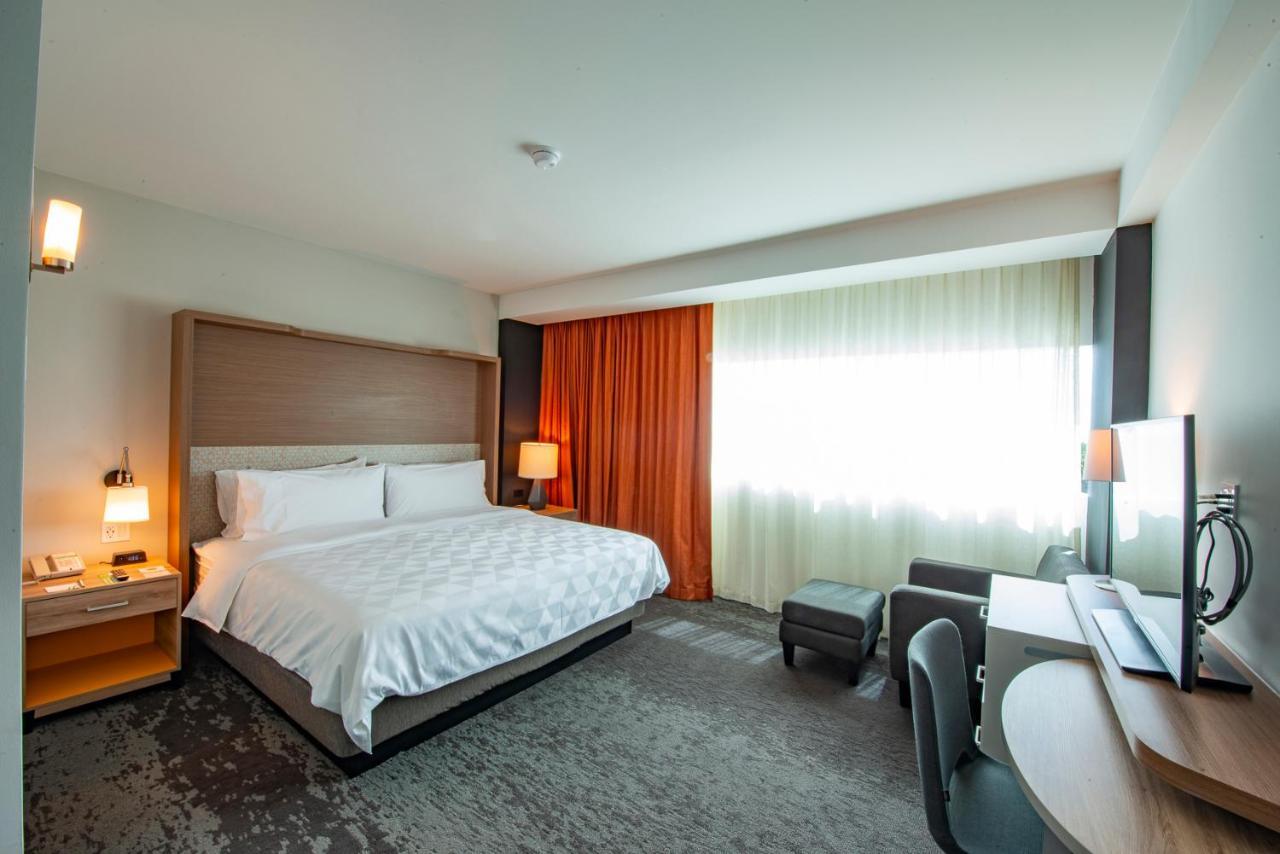 Holiday Inn & Suites - Merida La Isla By Ihg Kamer foto