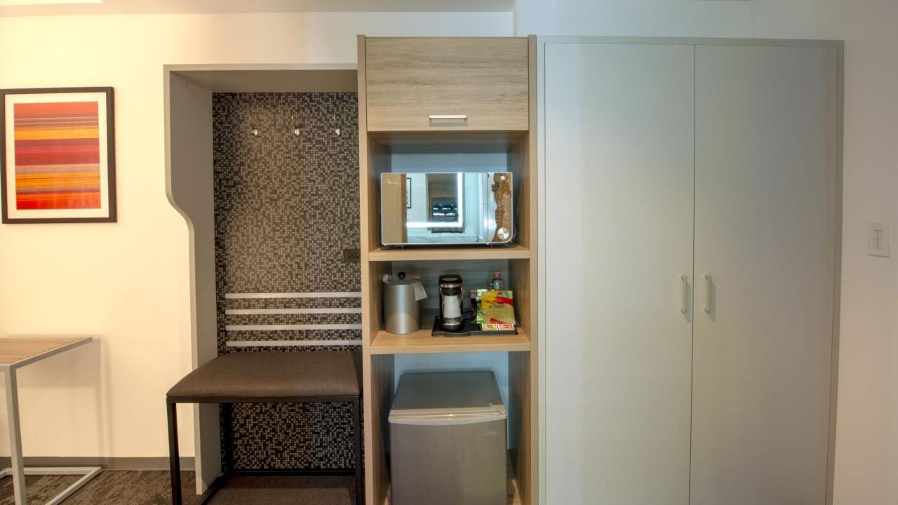Holiday Inn & Suites - Merida La Isla By Ihg Buitenkant foto
