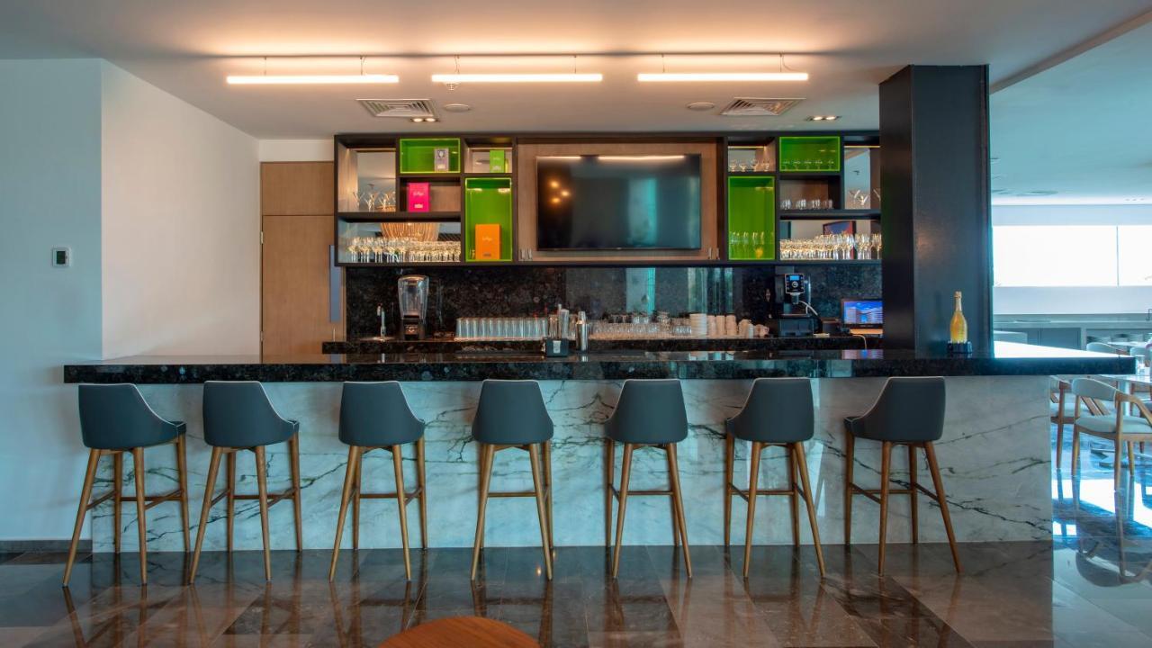 Holiday Inn & Suites - Merida La Isla By Ihg Buitenkant foto