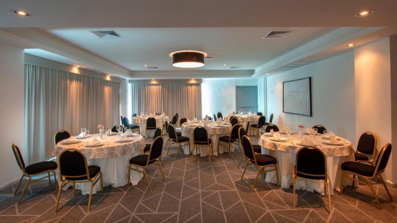 Holiday Inn & Suites - Merida La Isla By Ihg Buitenkant foto